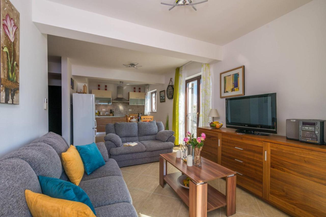 Apartment Carpe Diem Premantura Ngoại thất bức ảnh