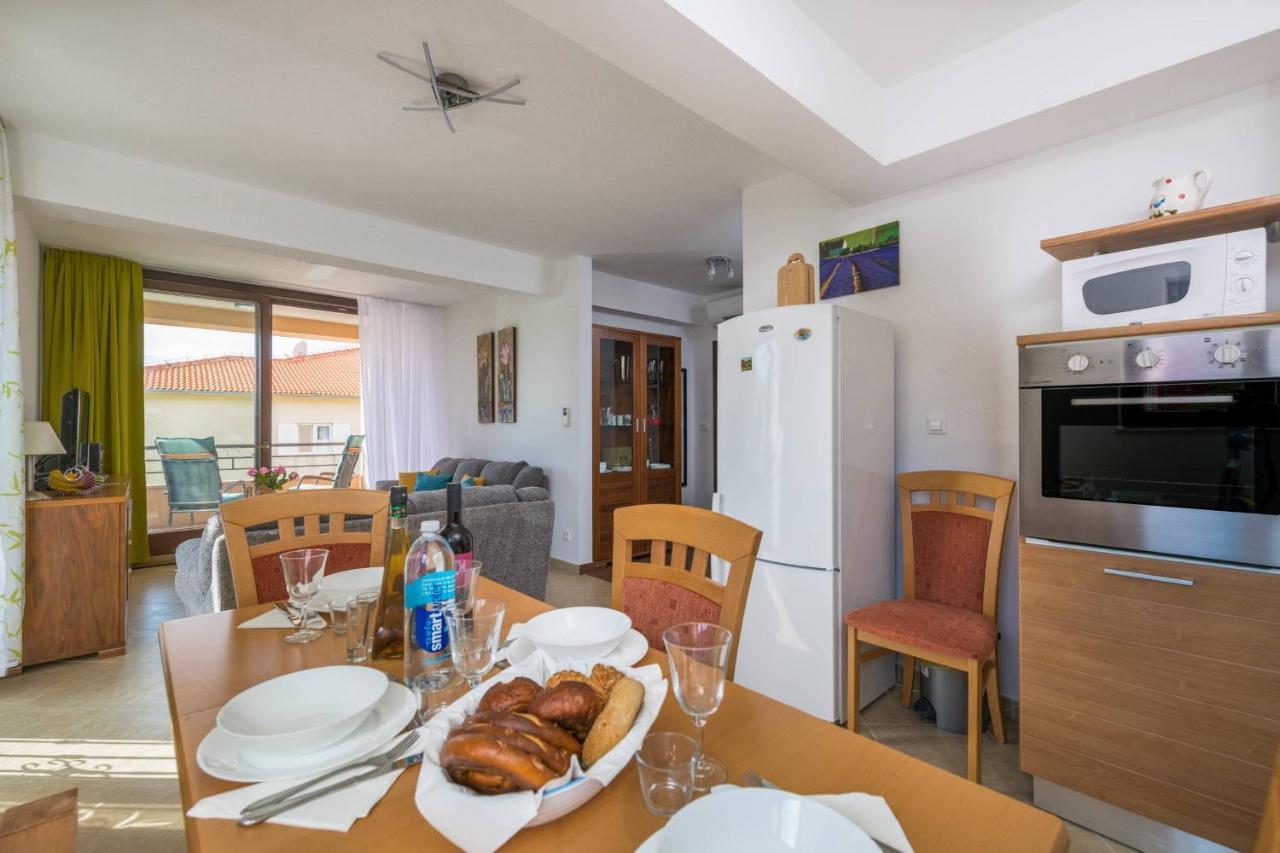 Apartment Carpe Diem Premantura Ngoại thất bức ảnh